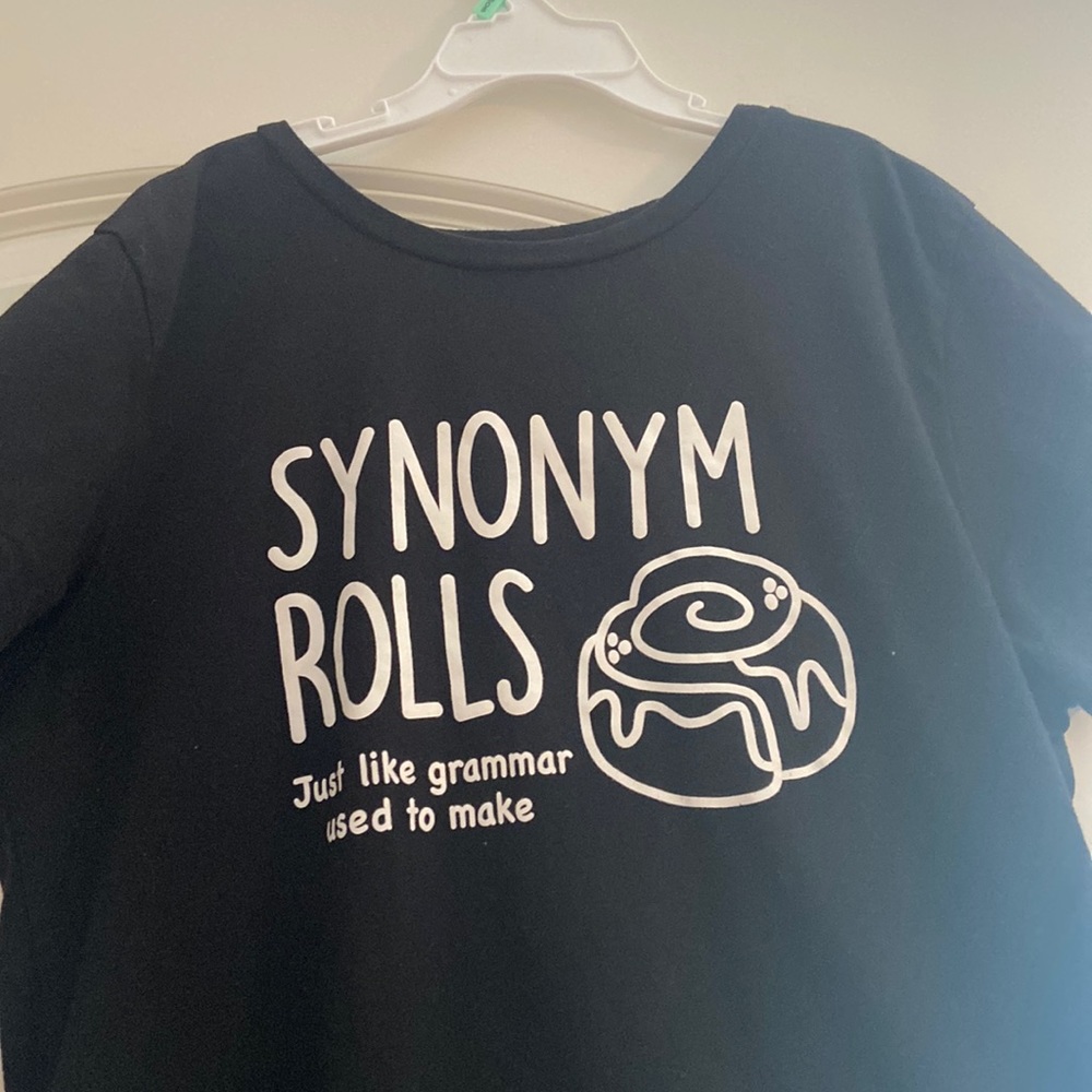 Black short sleeve shirt